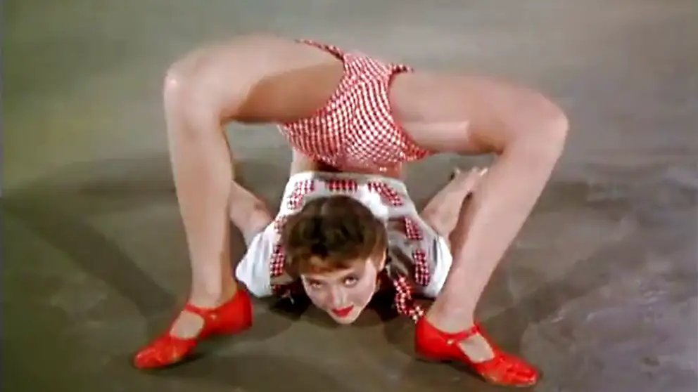 El vídeo musical de los años 40 ‘Solid Potato Salad’ se ha hecho célebre en redes 