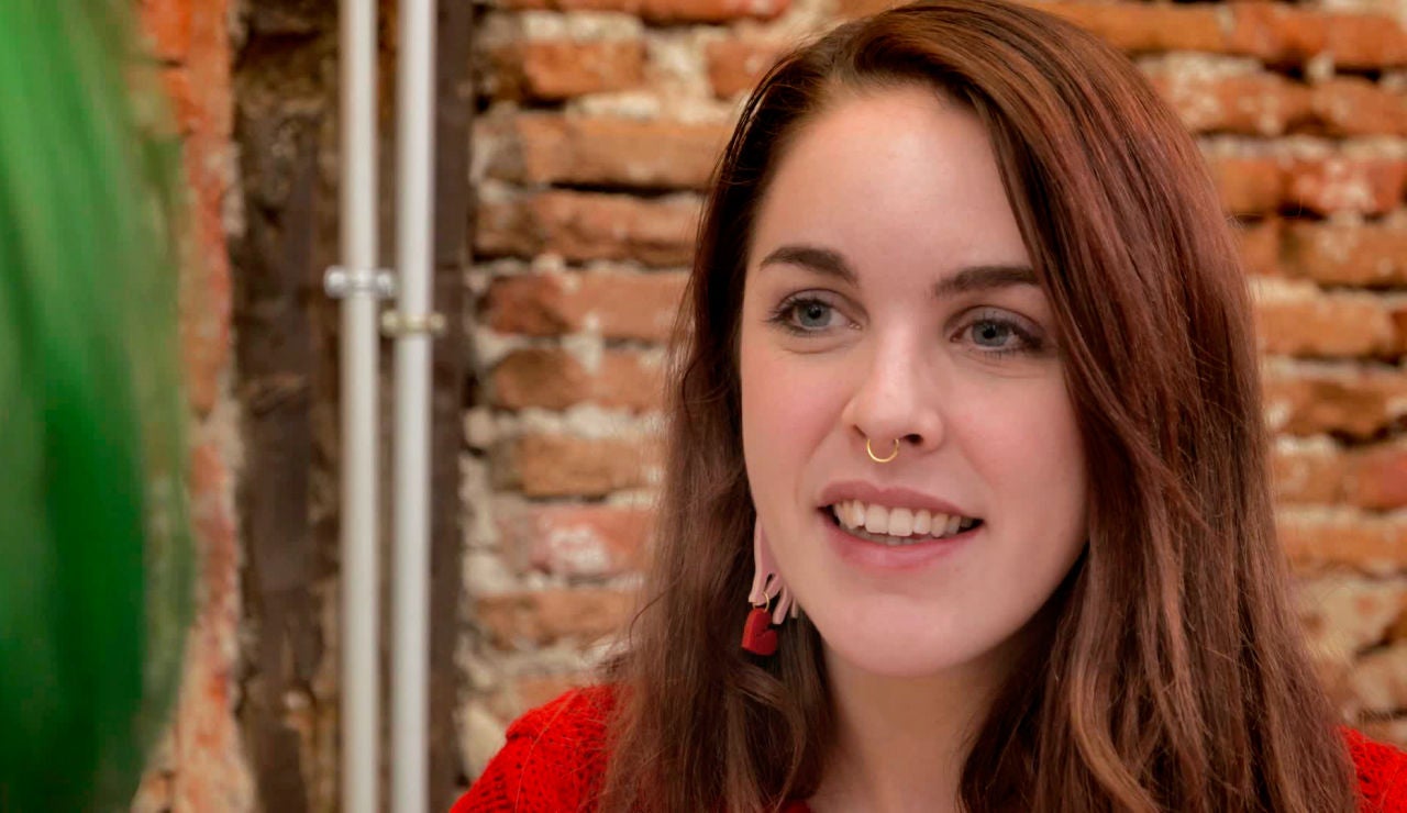 Flooxer | Las Uñas - Amarna Miller