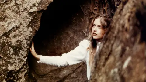 Hanging Rock Hanging Rock