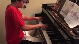 Tocando el piano