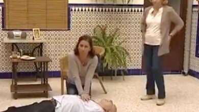 El vídeo más loco que está circulando por Whatsapp: Aprende a hacer la reanimación cardiopulmonar al ritmo de 'La Macarena'