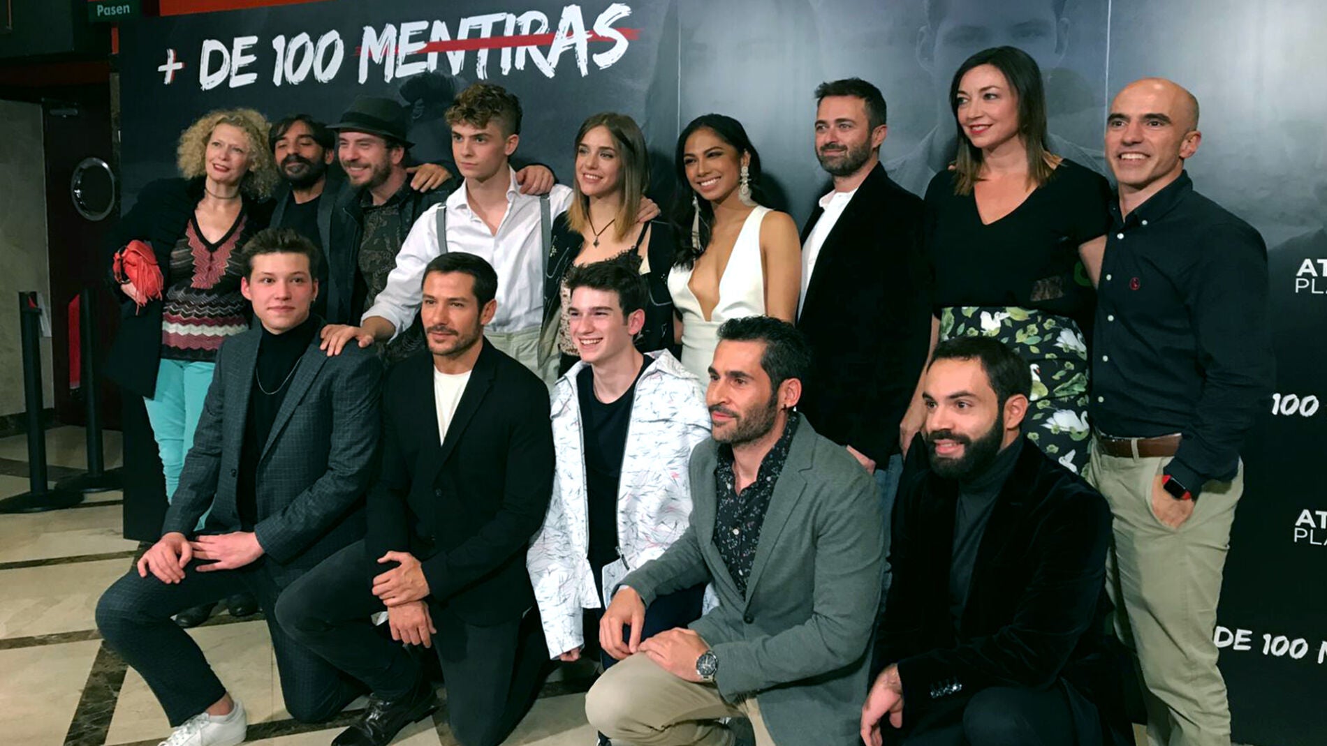 As&iacute; ha sido la Premiere en Madrid 'M&aacute;s de 100 Mentiras', la nueva serie original de Flooxer