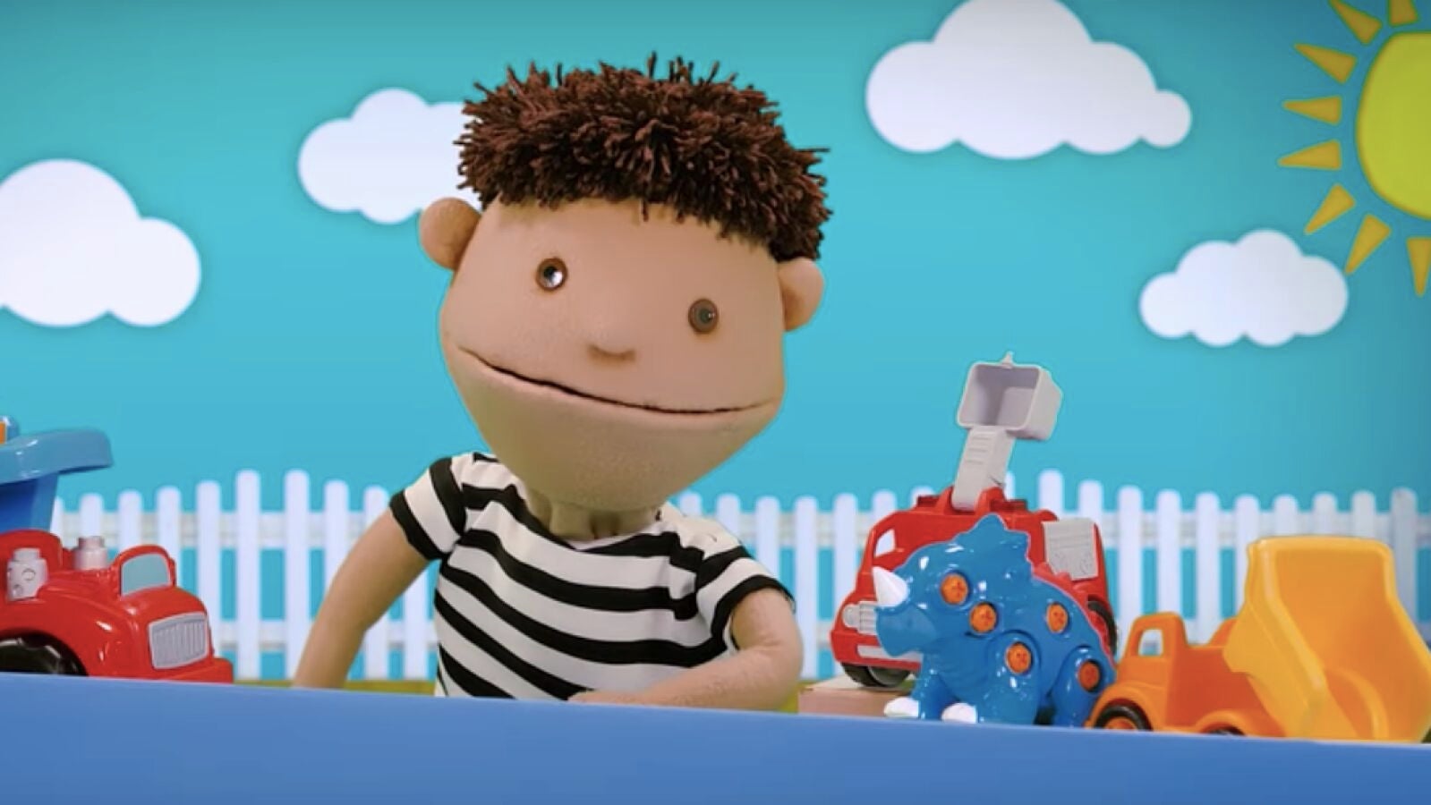 Julien, el títere que ayuda a los niños a entender la transexualidad