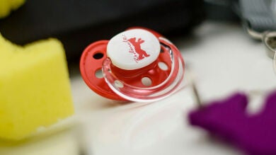 Las familias LGTBI dicen que la ausencia de figura paterna NO genera actitudes violentas en los niños