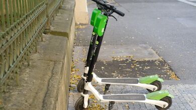 De la precariedad a la ocupación de las aceras: ¿son los patinetes eléctricos una revolución o un estorbo?