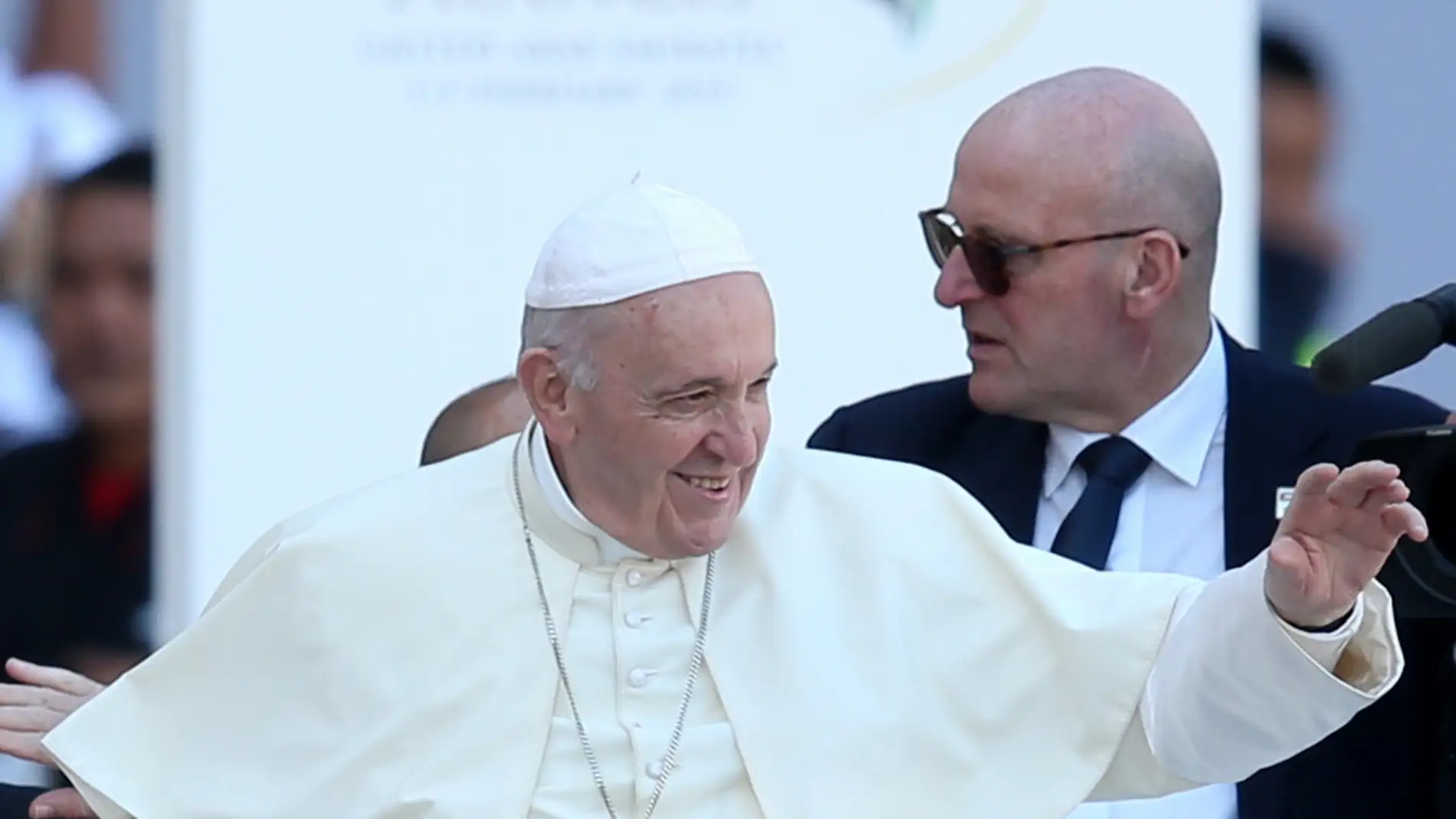El papa Francisco oficia una misa multitudinaria en Abu Dabi