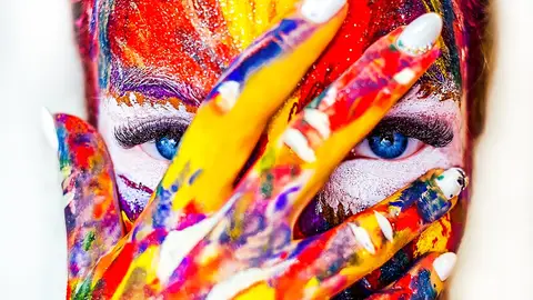 Cara pintada de colores Cara pintada de colores