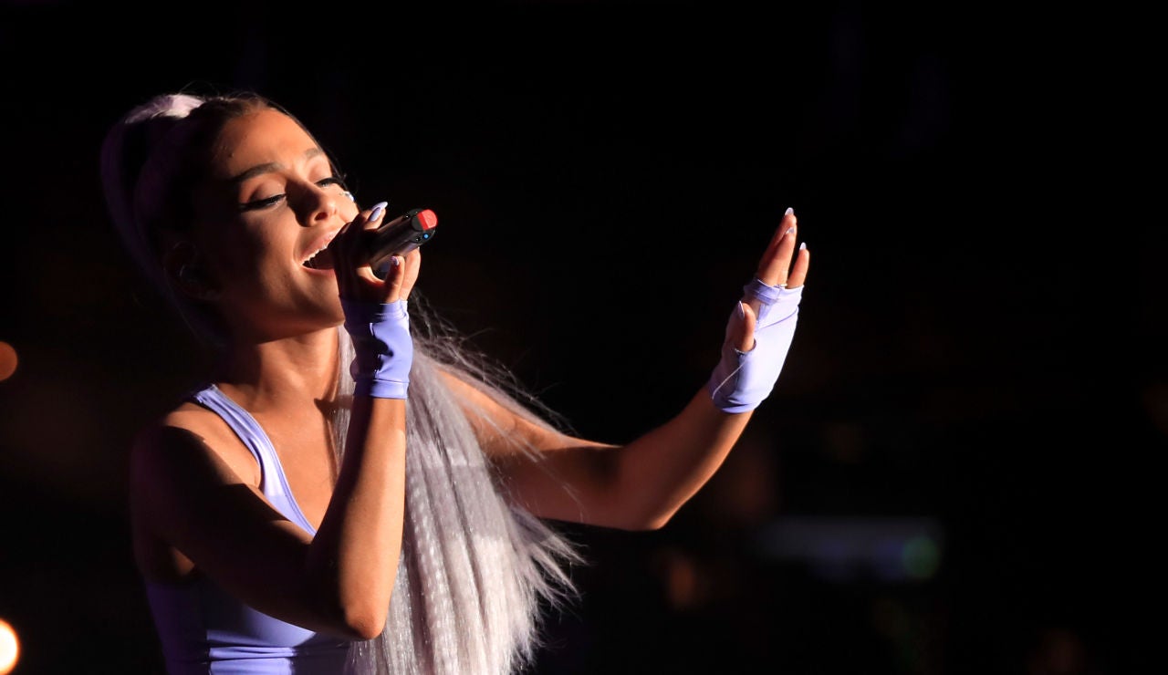Ariana Grande durante su actuación con Kygo en Coachella 2018