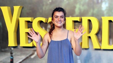 Amaia te da su número en 'Quedará en nuestra mente'... ¡y te canta al oído!
