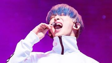 Wonho durante un concierto