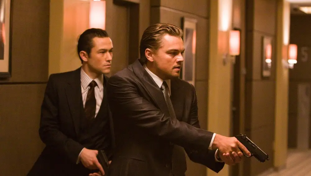 Joseph Gordon Levitt y Leonardo DiCaprio en 'Origen'
