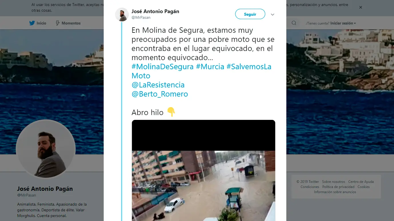 Captura del tuit principal del hilo de la moto de Molina de Segura