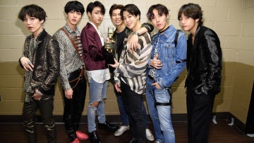 La cara más triste del K-Pop, la música coreana que triunfa en occidente
