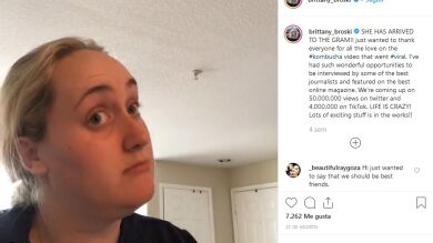 La historia y el vídeo detrás del meme de 'Kombucha girl'