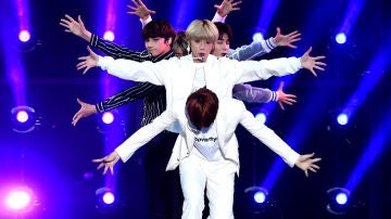 Together x Tomorrow (TXT) en un concierto