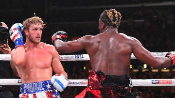 Logan Paul y KSI en su combate de boxeo