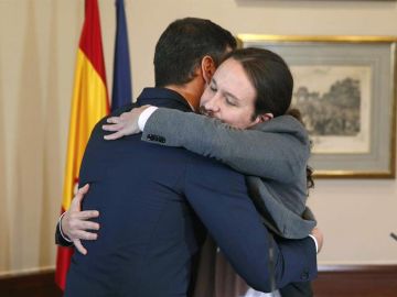 Pablo Iglesias y Pedro S&aacute;nchez