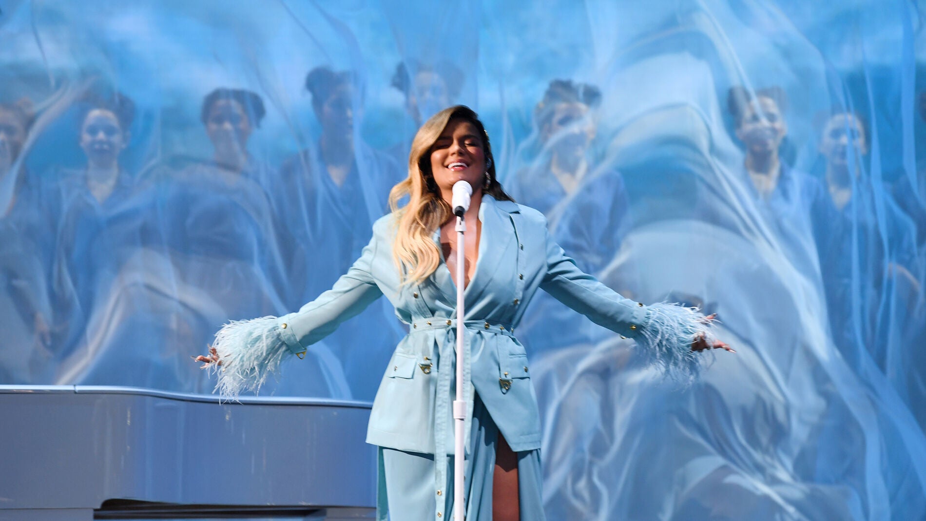 &iquest;Est&aacute; copiando Karol G a Rosal&iacute;a?