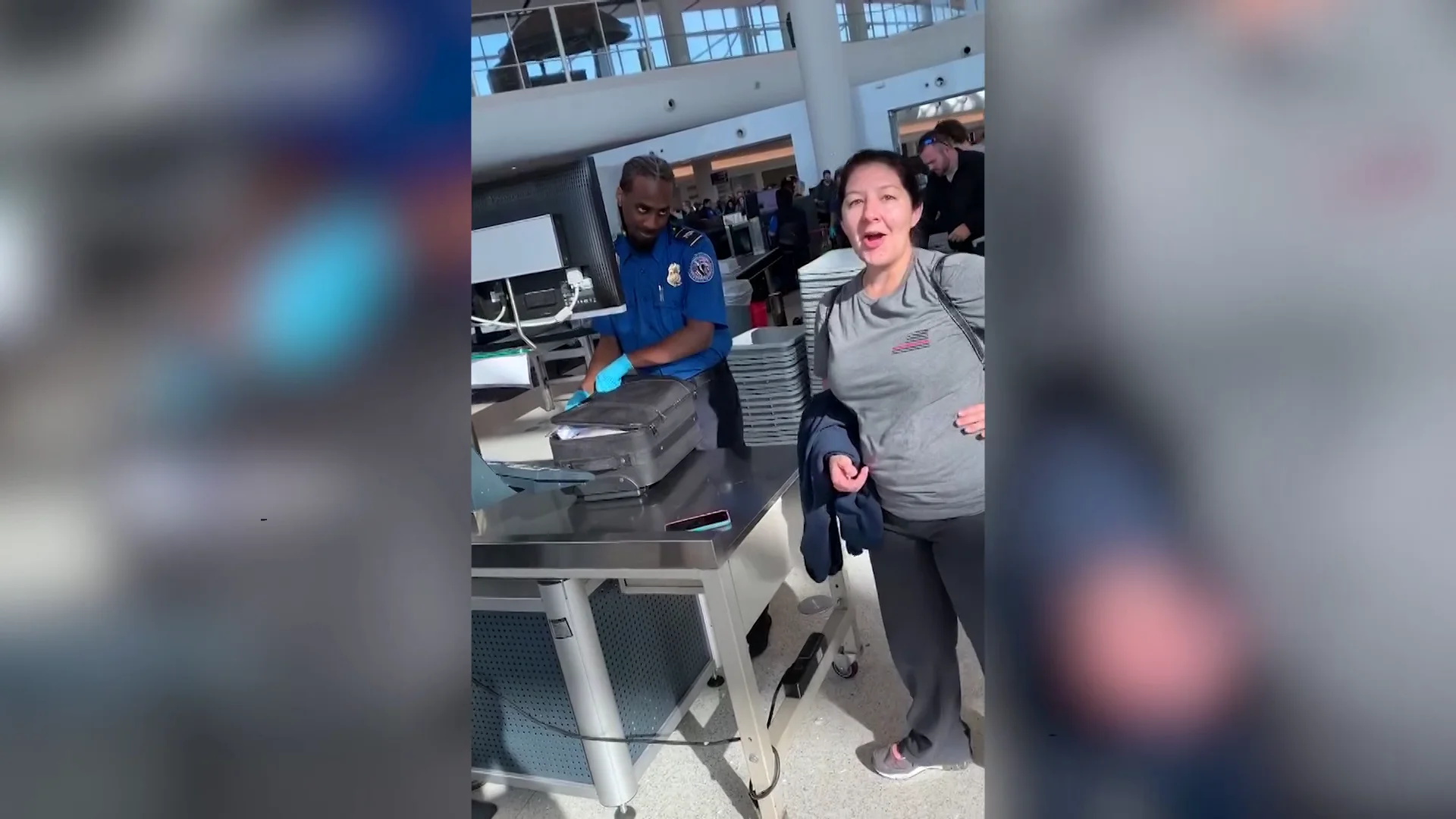 Broma en el aeropuerto