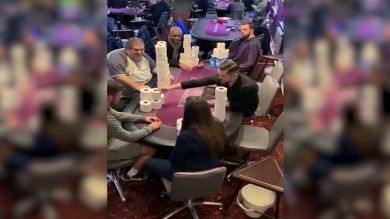 VÍDEO: Apuestan al póker con papel higiénico durante la pandemia de coronavirus