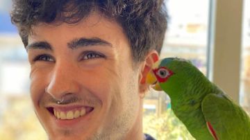 Kiwi junto a su dueño Gerard Pérez
