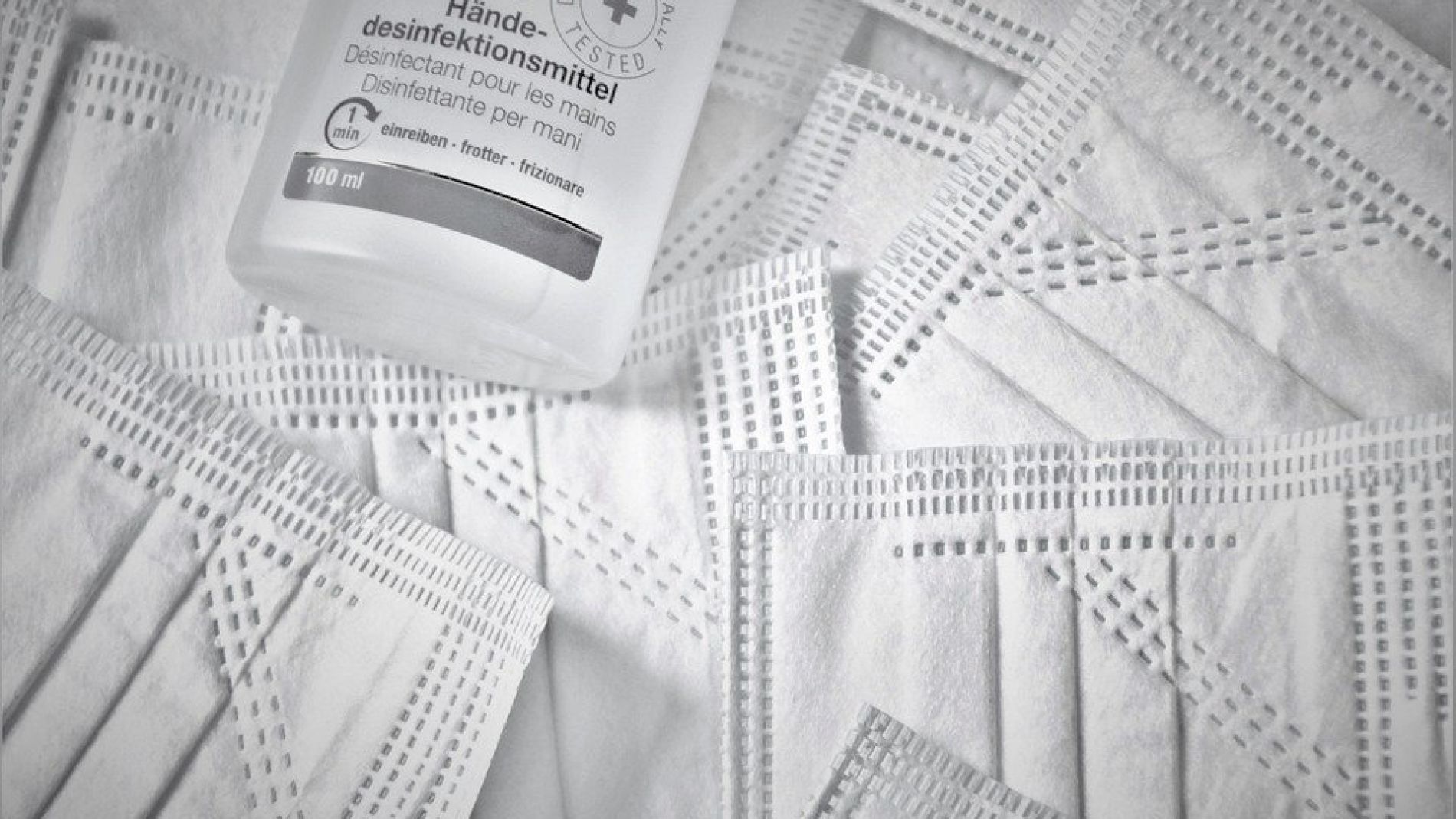 Mascarillas y gel hidroalcoh&oacute;lico