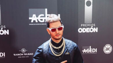 Omar Montes humilla a un agresor que le lanzó un mechero: 