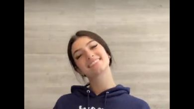 Charli D'Amelio perreando en TikTok convierte en viral 'TKN' de Rosalía y Travis Scott