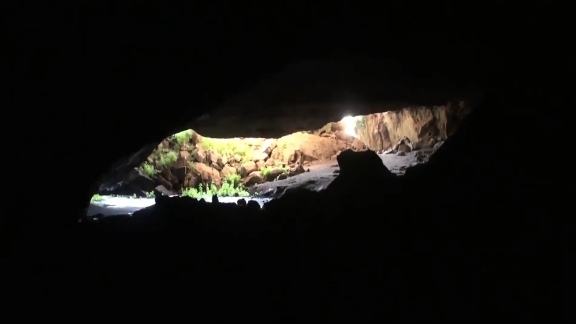 Cueva de Kitum