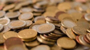 Fíjate en las monedas de dos euros Fíjate en las monedas de dos euros
