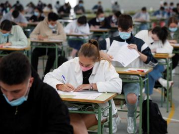 Las mejores y peores universidades de España para encontrar trabajo tras acabar la carrera