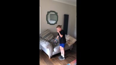 VÍDEO: Le dan la sorpresa de su vida al regalarle un perrito y esta es su tierna reacción