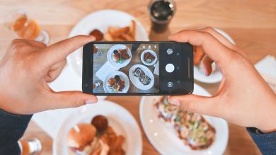 El zasca de un restaurante a una influencer que quería comer gratis se ha hecho viral 