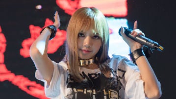Lisa, cantante de BLACKPINK