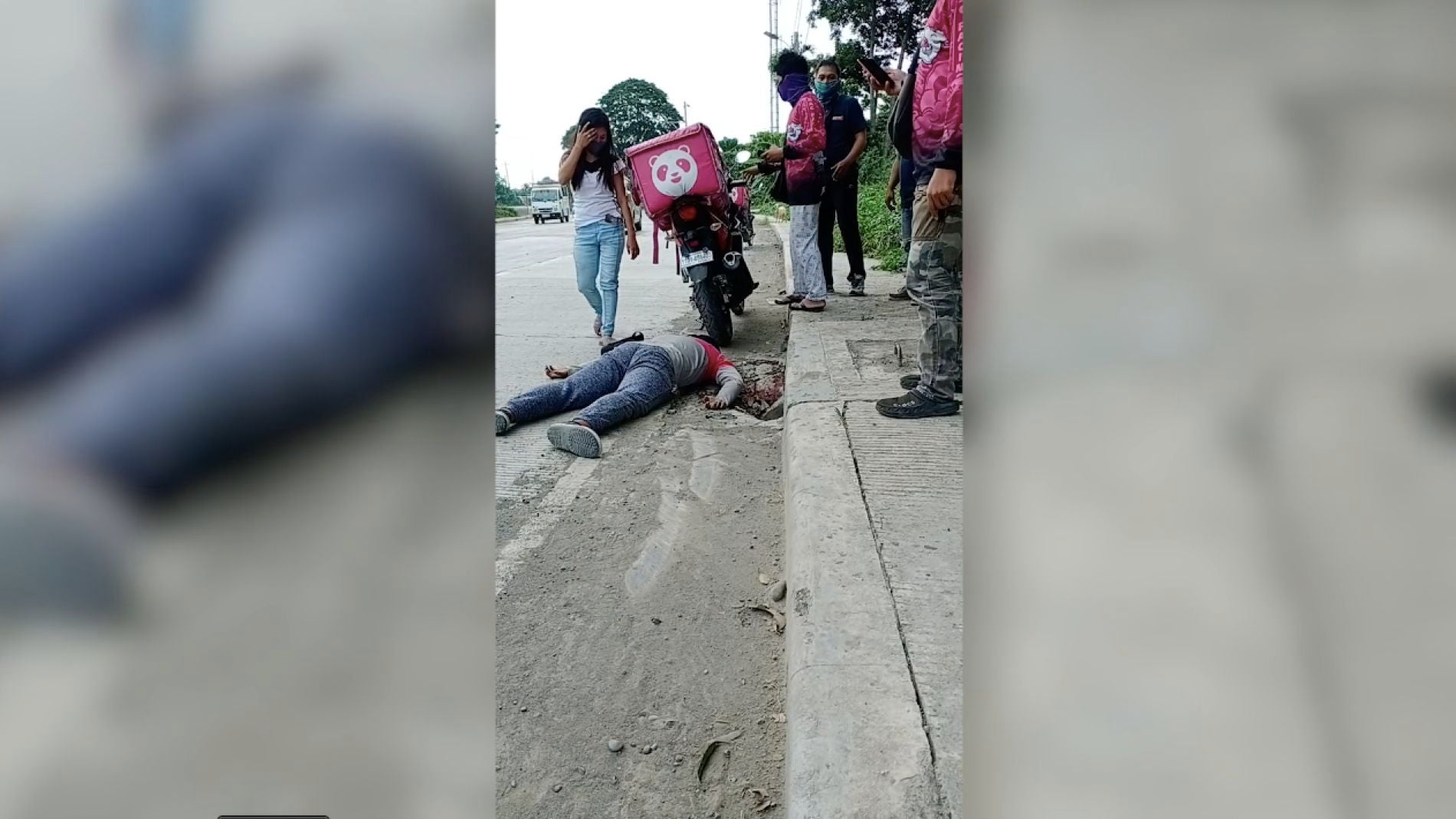 Un hombre finge su muerte para pedirle a su novia que se case con &eacute;l