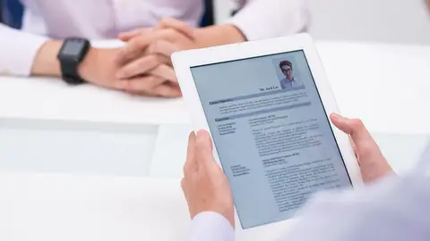 ¿Cómo debe ser un currículum? ¿Cómo debe ser un currículum?