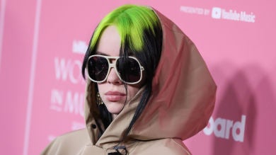 Así suena 'Lo Vas A Olvidar', el tema que ha unido a Rosalía y Billie Eilish