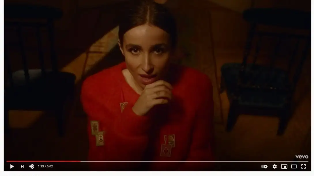 Zahara en el videoclip de 'Merichane'