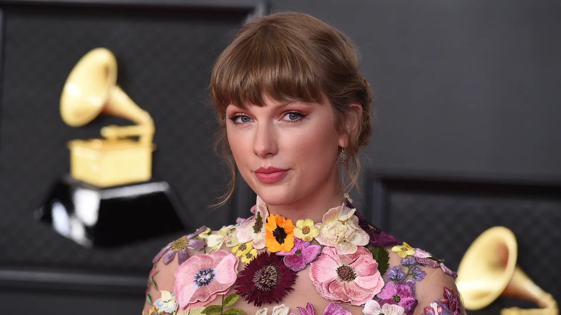 Taylor Swift en los Grammy 2021