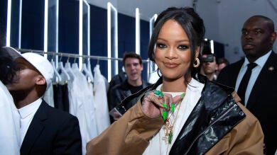Rihanna le da su Instagram a un chico y este piensa que le está trolleando
