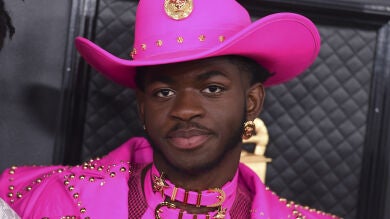 Lil Nas X escandaliza a sus fans por una fiesta con tiktokers, sin mascarilla ni distancia de seguridad