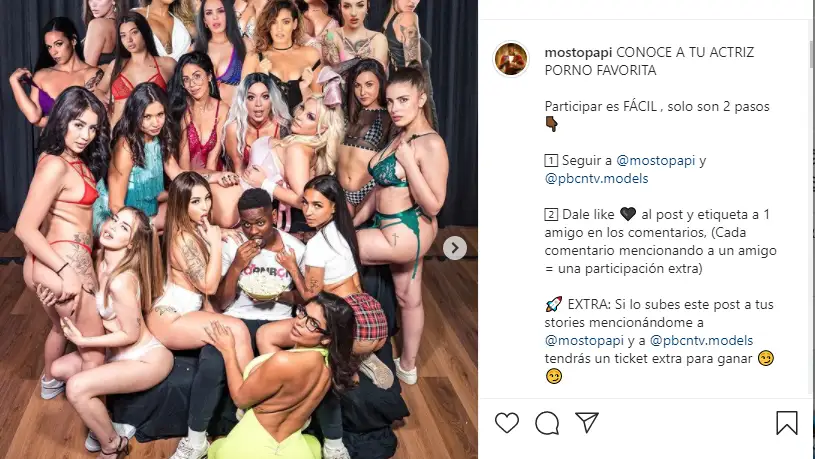 Mostopapi rodeado de las actrices porno en la foto promocional del concurso