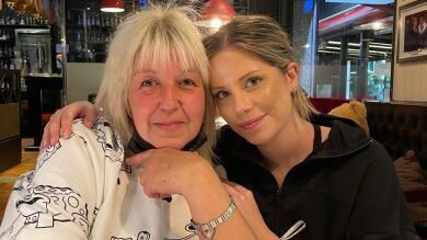 Biyín y Silvia, la madre de Auronplay, unidas frente a los haters