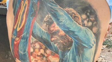 Messi alucina con el tatuaje viral de su mayor fan