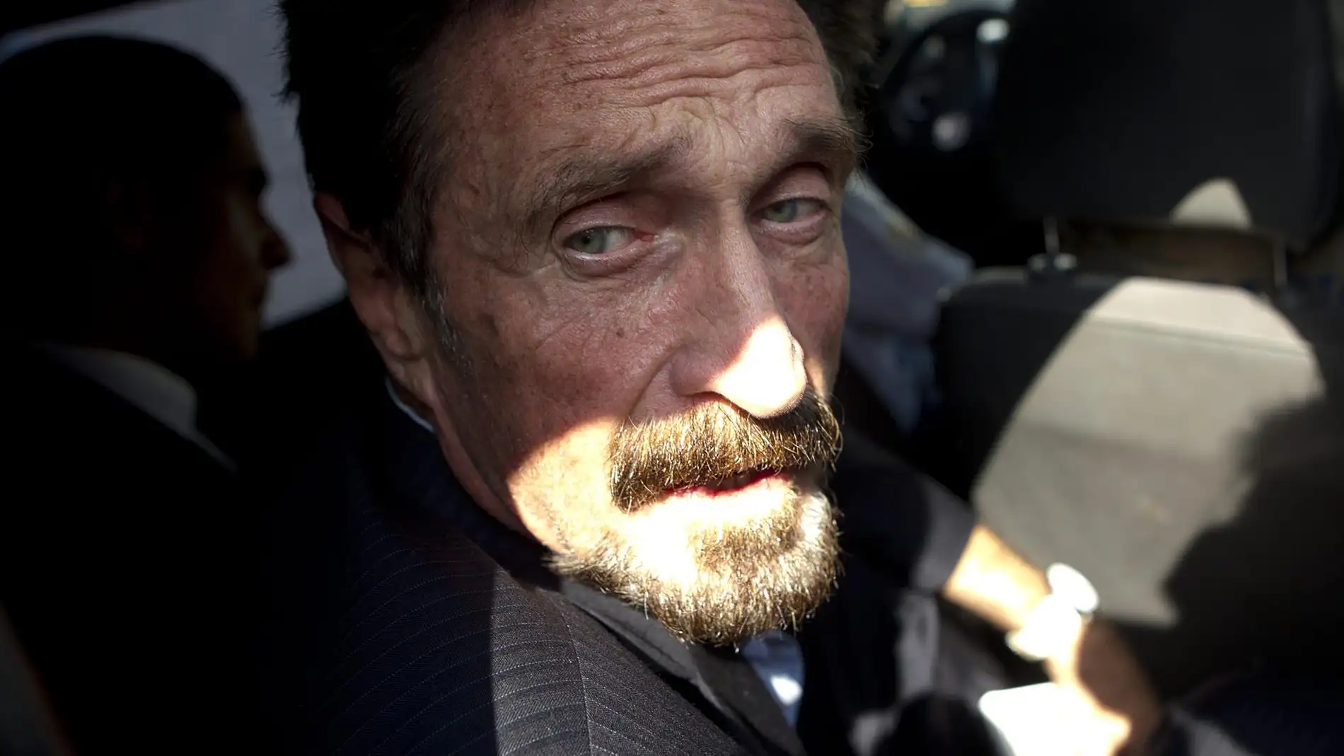 John McAfee, de 75 años, creador del famoso antivirus informático del mismo nombre