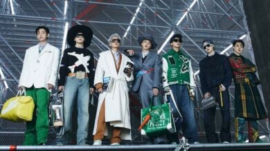 BTS adelanta 'Permission to dance' y recibe una invitación de Louis Vuitton