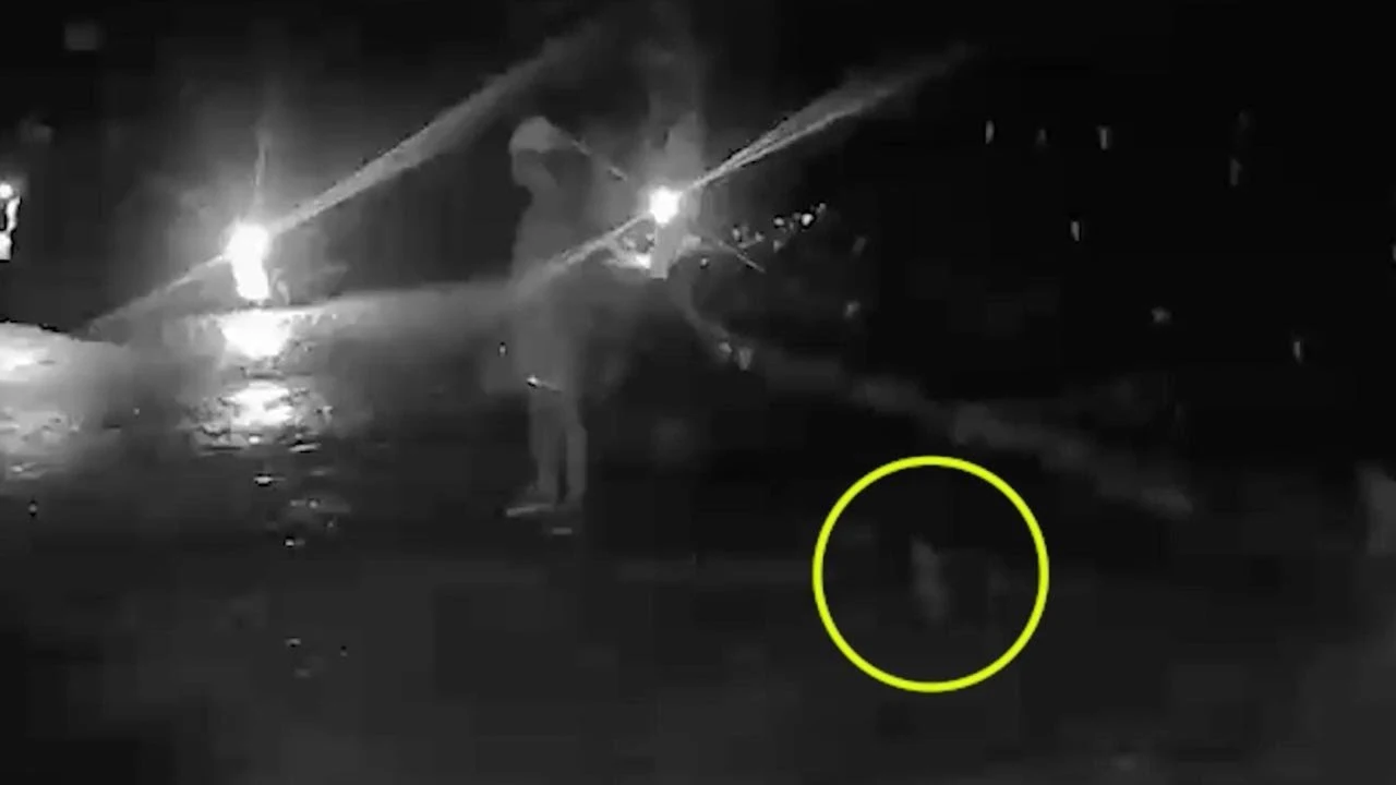 Graban a un fantasma en una cueva