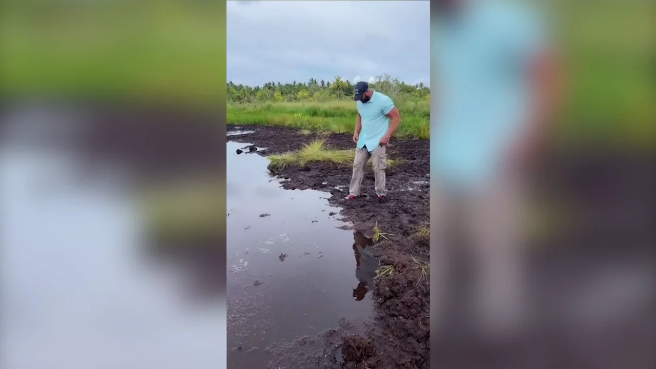 Intenta cruzar un r&iacute;o y acaba tremendamente mal