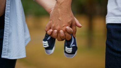 Gestación subrogada: grandes ofertas en venta online de bebés 