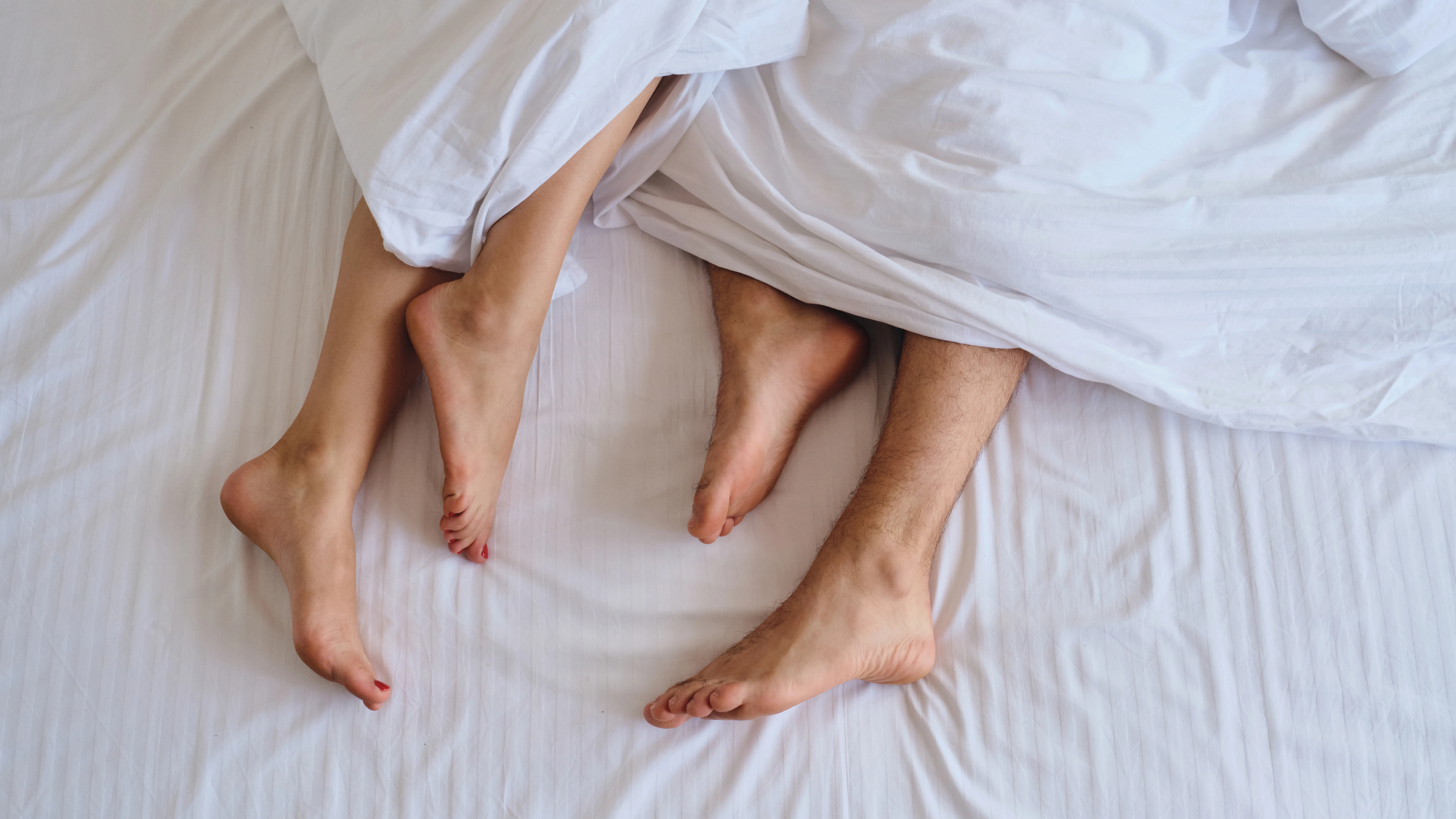 Pareja en la cama